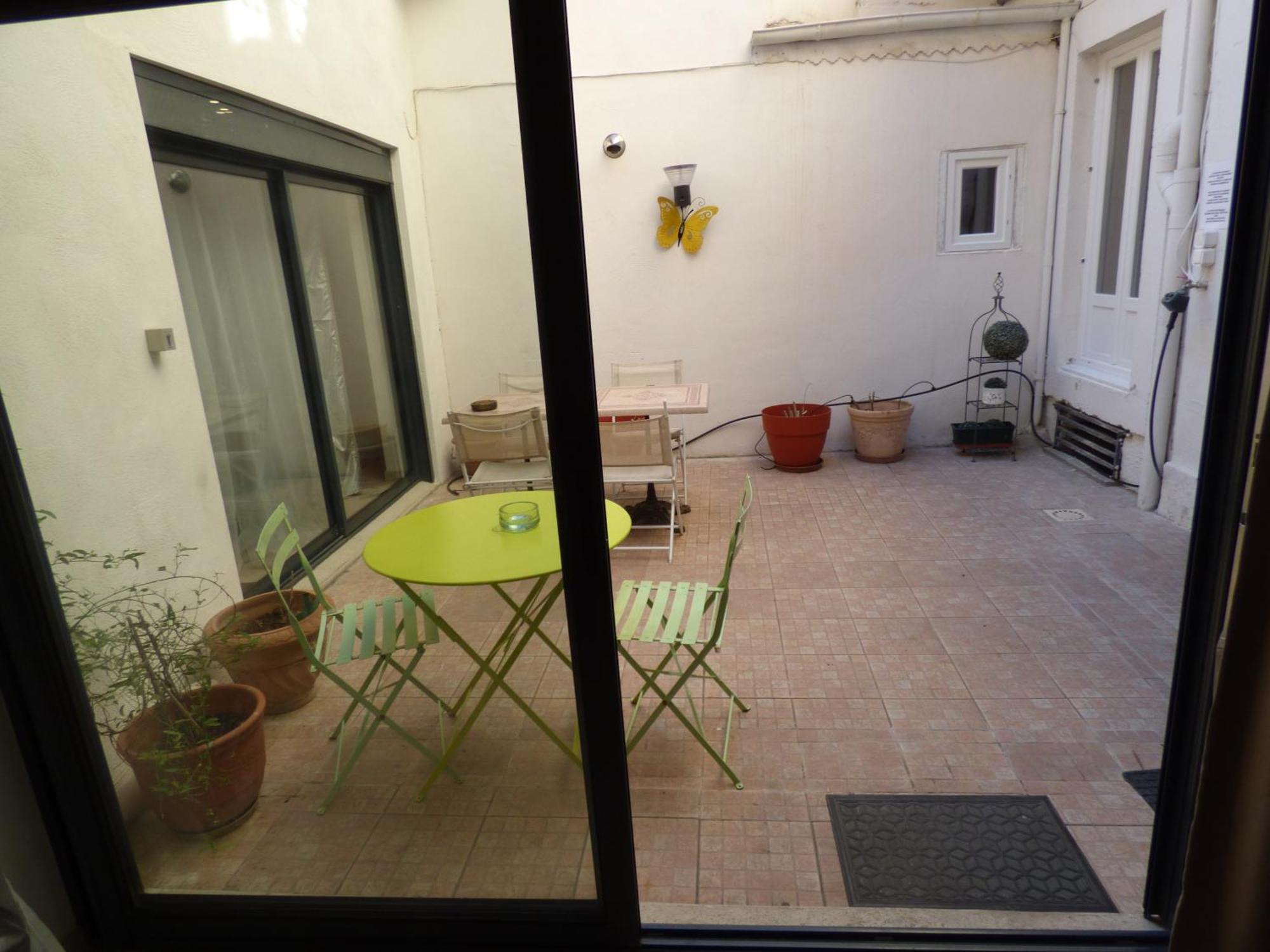 Saëns 01-T2-terrasse avec garage privé optionnel-Centre historique et plages à 16km ! Béziers Exterior foto